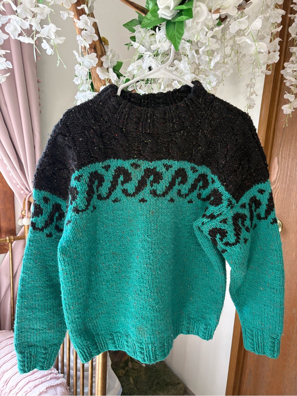 Vintage Black and Teal Wave-Pattern Crewneck Sweater